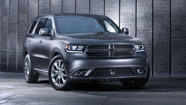 americateve | Esta foto sin fecha prove&iacute;da por Chrysler muestra el Dodge Durango del 2014. Chrysler va a retirar 184.215 veh&iacute;culos en todo el mundo porque un problema con cables podr&iacute;a inhabilitar la bolsa ded aire y los cinturones de seguridad.(Fo