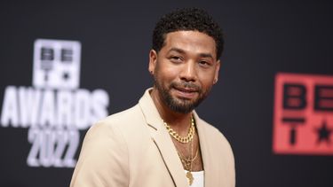 ARCHIVO - Jussie Smollett llega a la entrega de los Premios BET, el 26 de junio de, 2022, en Los Ángeles. (Foto de Richard Shotwell/Invision/AP, archivo)