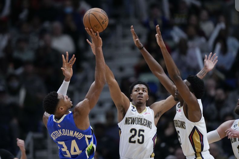 DEP-BAS BUCKS-PELICANS