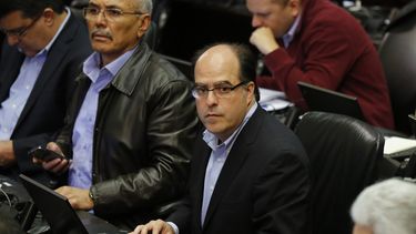 Venezuela: Oficialismo emprende acciones contra opositor