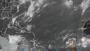 onda tropical atlantica podria convertirse en depresion y amenaza el caribe