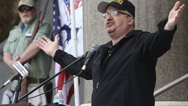 Oath Keepers acusados de sedición por asalto a Capitolio