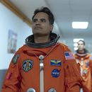 En esta imagen proporcionada por Prime Michael Peña en una escena de A Million Miles Away. (Prime vía AP)