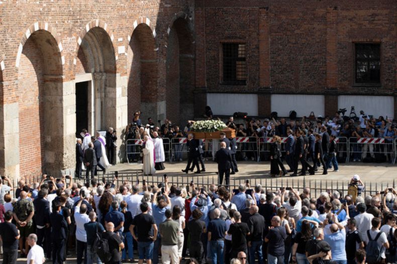 El funeral de Sandro Mazzola en la Basílica de SantAmbrogio de Milán, el lunes 21 de septiembre de 2026. (Marco Ottico/LaPresse vía AP)