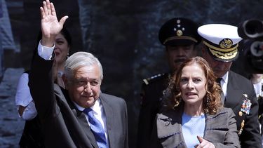 México: Investigan medicamentos contaminados; van 2 muertos