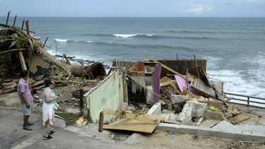 EEUU apremia ayuda para Puerto Rico para esquivar críticas