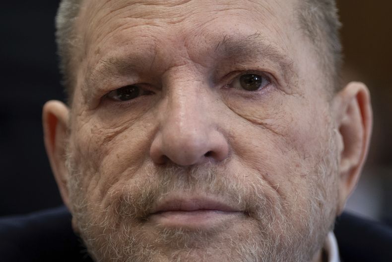 Harvey Weinstein comparece ante el tribunal estatal en Manhattan, el jueves 1 de mayo de 2025 en Nueva York. (Foto AP/Adam Gray, Pool)