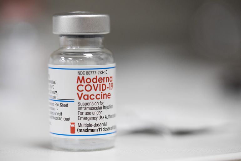 EEUU comprará vacuna de Moderna contra ómicron