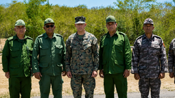 jefe del comando sur de eeuu se reune con altos mandos militares cubanos en la base naval de guantanamo jefe del comando sur de eeuu se reune con altos mandos militares cubanos en la base naval de guantanamo