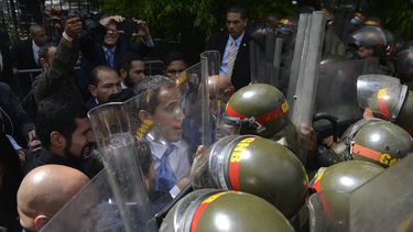 conflicto en el congreso agrava la crisis en venezuela