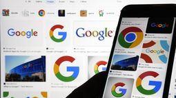 Esta foto tomada el lunes 11 de septiembre de 2023 en Nueva York muestra los resultados de hacer una búsqueda de logotipos de Google en Google. (AP Foto/Richard Drew)