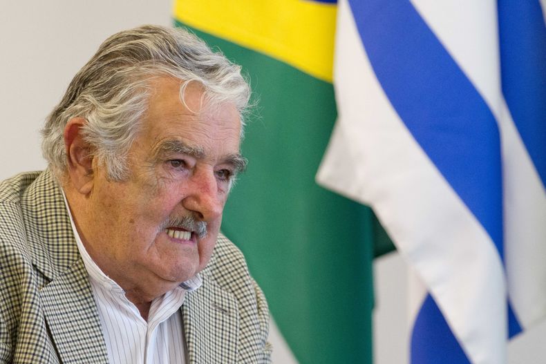 El presidente de Uruguay Jos&eacute; Mujica durante una visita oficial a Brasil, el 7 de noviembre de 2014. (Foto APEraldo Peres, File)