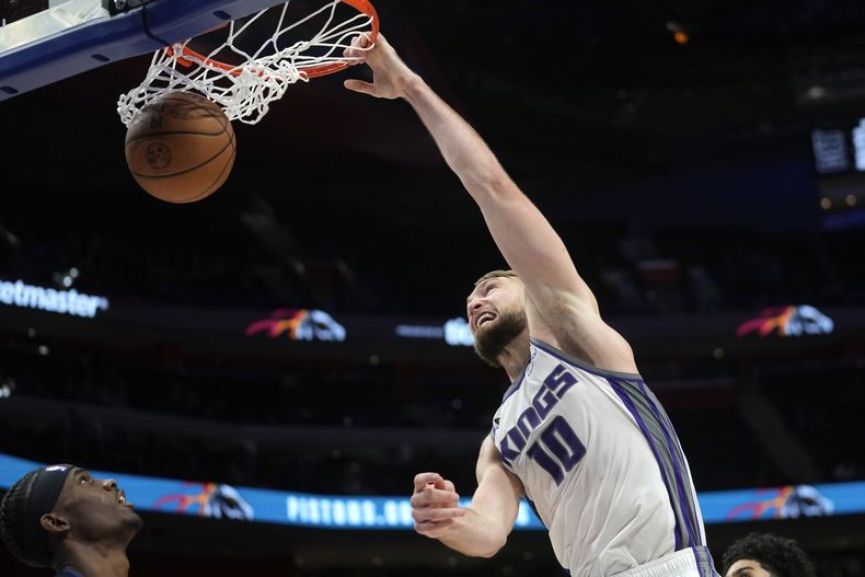 DEP-BAS KINGS-PISTONS