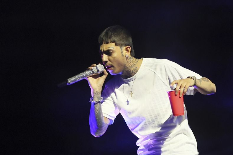 Natanael Cano se presenta en el festival AXE Ceremonia en el Parque Bicentenario de la Ciudad de México el sábado 5 de abril de 2025. (Foto AP/Ginnette Riquelme)