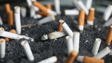 Empresas no logran convencer a empleados a dejar de fumar
