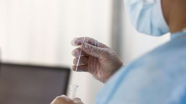 el departamento de salud reporta seis muertes adicionales por el covid-19