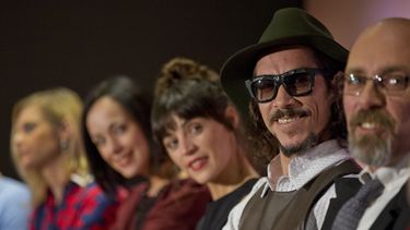 americateve | El elenco de la cinta biogr&aacute;fica &quot;Cantinflas&quot; promociona el filme en la Ciudad de M&eacute;xico el 9 de septiembre del 2008. La cinta representar&aacute; a M&eacute;xico en los premios Oscar, anunci&oacute; la Academia Mexicana de Cine el