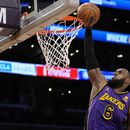 Con Davis lesionado, James lidera a Lakers ante Nuggets