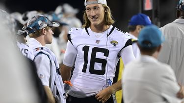 Generación de quarterbacks busca más éxito en su 2do año