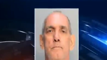 americateve | Un hombre prendió fuego a una casa con dos mujeres y ocho niños dentro, aparentemente porque la simple razón de que el considero eran lesbianas.