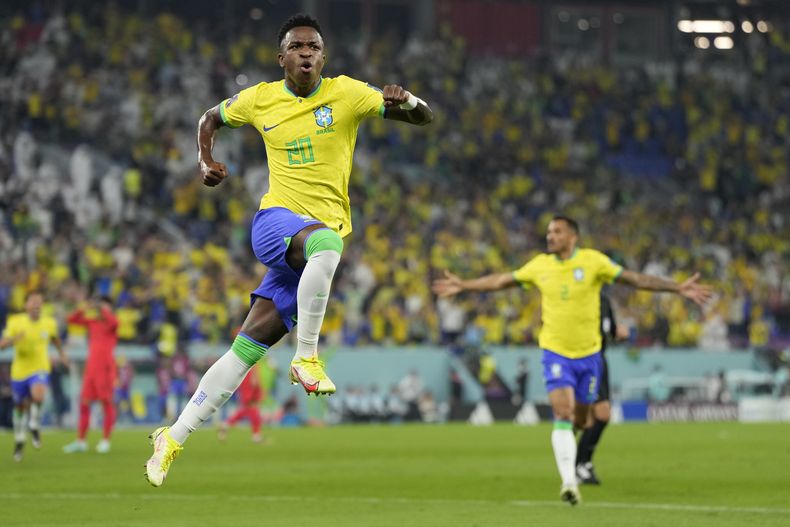 DEP-FUT MUNDIAL BRASIL-VUELVE EL BAILE
