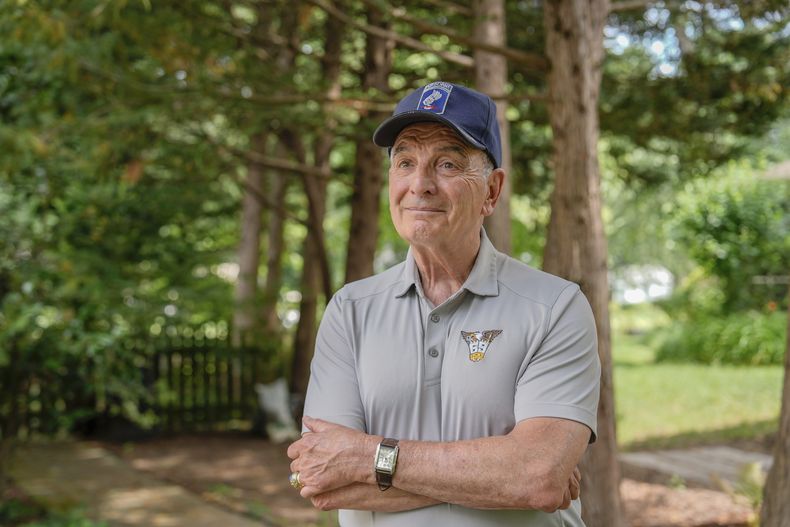 James McDonough posa para una foto en Crofton, Maryland, el 10 de junio del 2025. (AP foto/Julia Demaree Nikhinson)