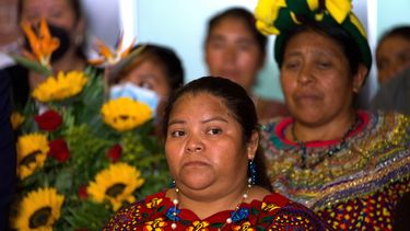 Llega a Guatemala migrante detenida en México sin pruebas