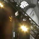 El cantante mexicano Milton de la Rosa de la banda Latin Mafia durante su concierto en el Coca-Cola Flow Fest en la Ciudad de México, el sábado 25 de noviembre de 2023. (Foto AP/Berenice Bautista)