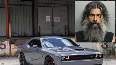tras las rejas un hombre de origen cubano por intentar robar un dodge challenger en hialeah
