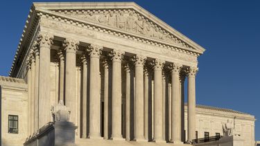 Corte Suprema de EEUU ratifica restricciones migratorias