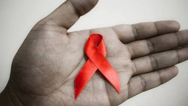 americateve | El virus del SIDA afecta a numerosas personas, especialmente en el sur de la Florida.  El condado Miami Dade sigue siendo uno de los más afectados a nivel nacional.