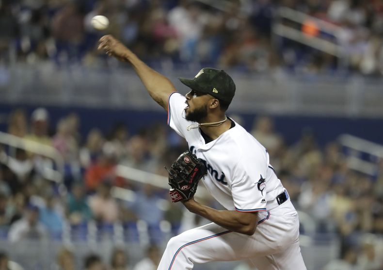 DEP-BEI_METS-MARLINS-0.jpg