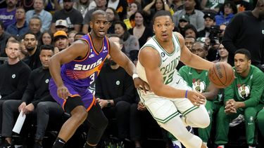 Los Celtics ganan sin dificultades a los Suns por 125-98