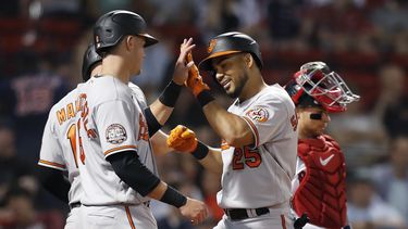 Orioles blanquean 10-0 a Medias Rojas: Ramón Urías jonronea
