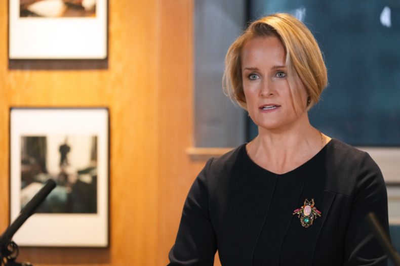 La nueva directora de la agencia británica MI6 Blaise Metreweli pronuncia su primer discurso público en Londres, el 15 de diciembre del 2025. (AP foto/Kirsty Wigglesworth, Pool)