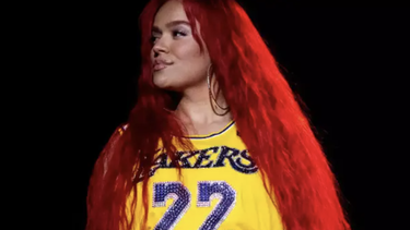 encuentran fotos de karol g antes de ser famosa