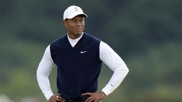 Tiger Woods participa de reunión contra Superliga saudí