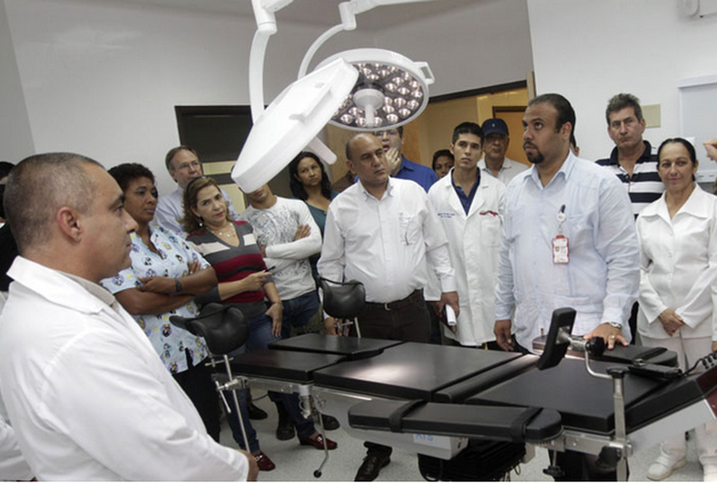 Cerca de 3,000 profesionales cubanos, la mayoría de ellos médicos, desertaron de los programas sociales de Venezuela en el 2013 , según informa ELNUEVOHERALD.COM