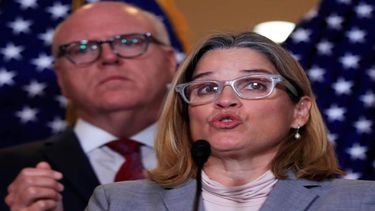 destacan la voz de carmen yulin cruz