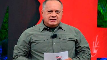 la insolita explicacion de diosdado cabello sobre el video en el que un guerrillero de las farc reconoce el apoyo de maduro