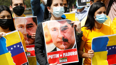 vladimir putin y nicolas maduro estan en la lupa de la corte penal internacional por crimenes de guerra y lesa humanidad