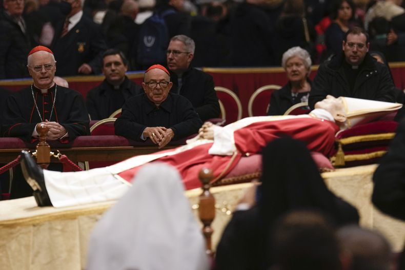 EUR-GEN VATICANO-BENEDICTO XVI