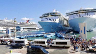 Sobre 21,000 pasajeros de cruceros llegan hoy al Viejo San Juan