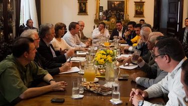 La MUD dispuesta a discutir salidas a crisis con Maduro