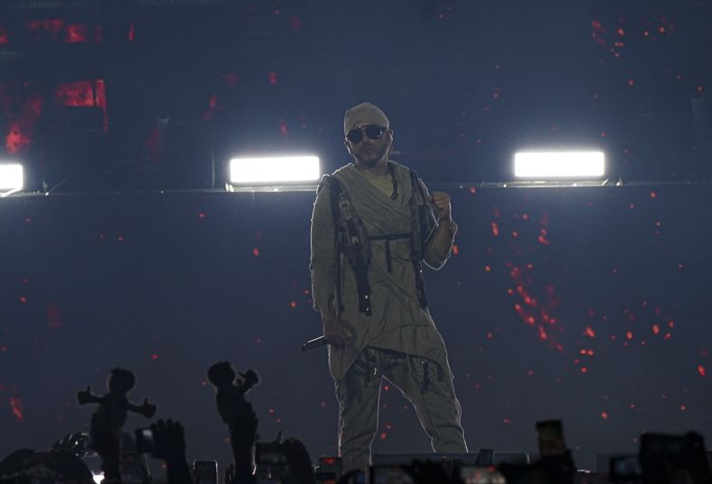 ESP-MUS WISIN & YANDEL