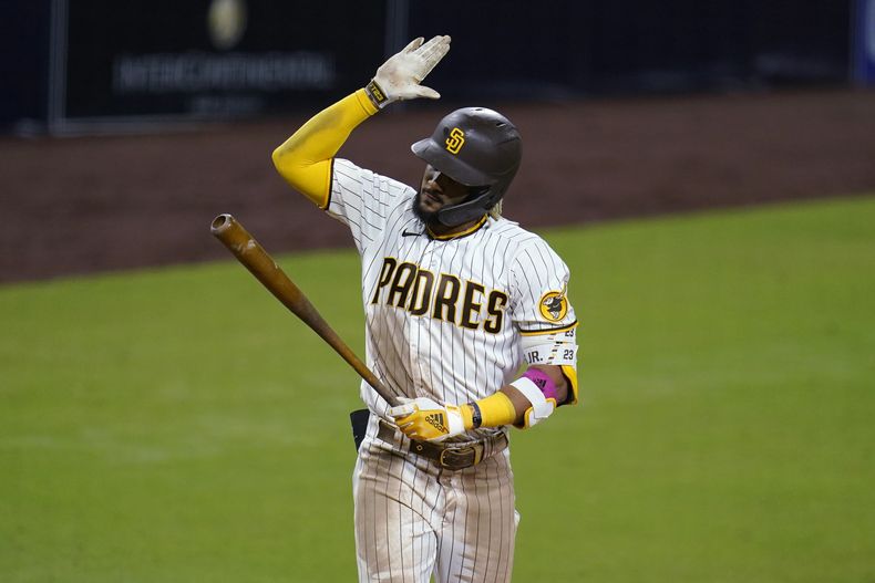 DEP-BEI_ANGELINOS-PADRES-0.jpg