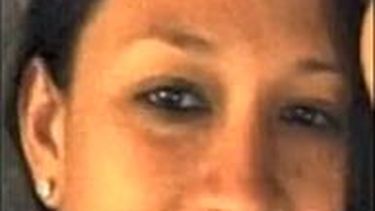 americateve | Familia de mujer encontrada muerta en parque de casas móviles no acepta teoría de suicidio.