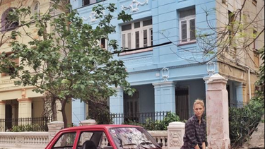modelo polaca anja rubik de visita en cuba
