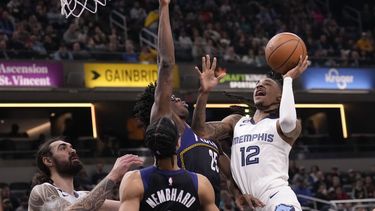 Con clavada espectacular de Morant, Grizzlies vence a Pacers