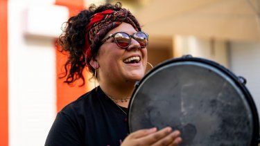 Crean taller para inspirar amor por la plena puertorriqueña